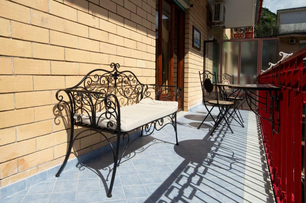 Panorama Host - Domus Amalfi Coast Apartment Maiori Luaran gambar