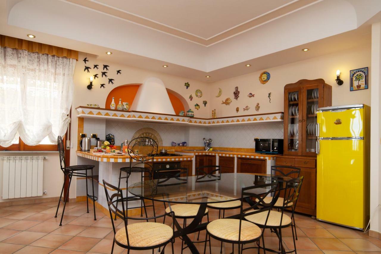 Panorama Host - Domus Amalfi Coast Apartment Maiori Luaran gambar
